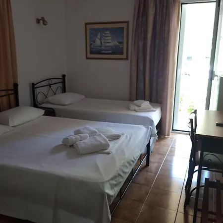 Ion Hotel 2*