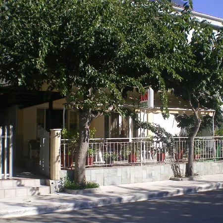 Hotel Ion Kamena Vourla