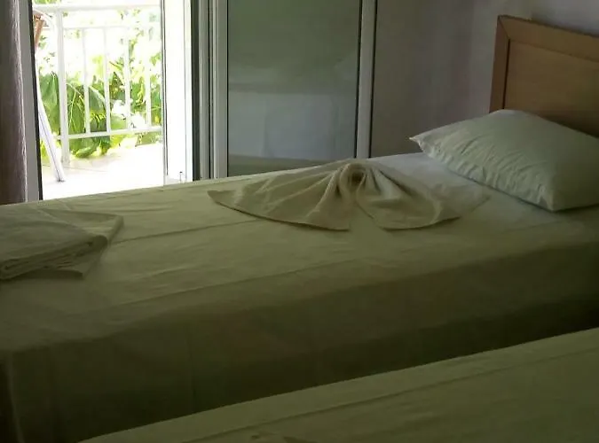 Hotel Ion Kamena Vourla